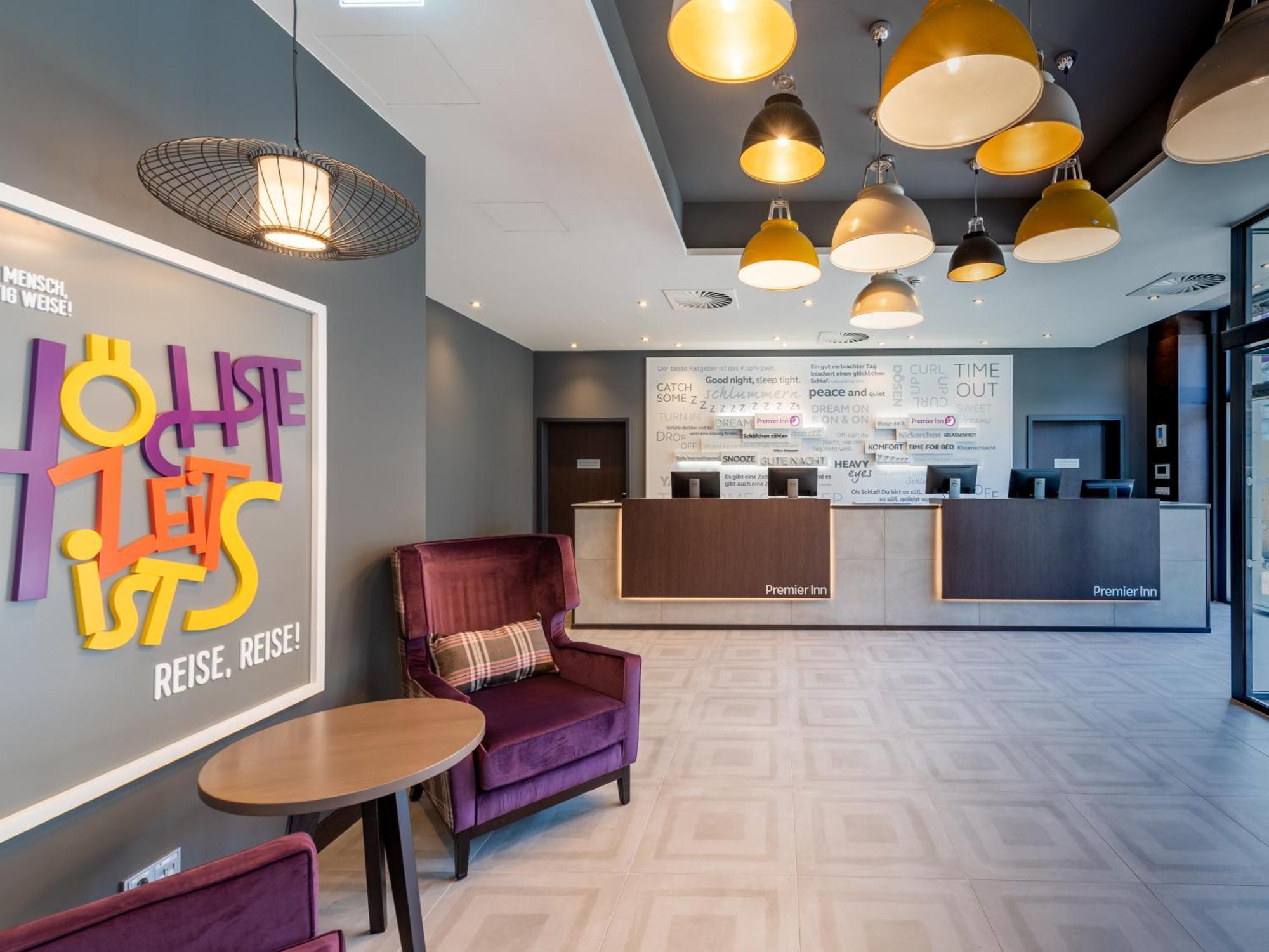 Premier Inn Muenchen City Zentrum Exterior foto